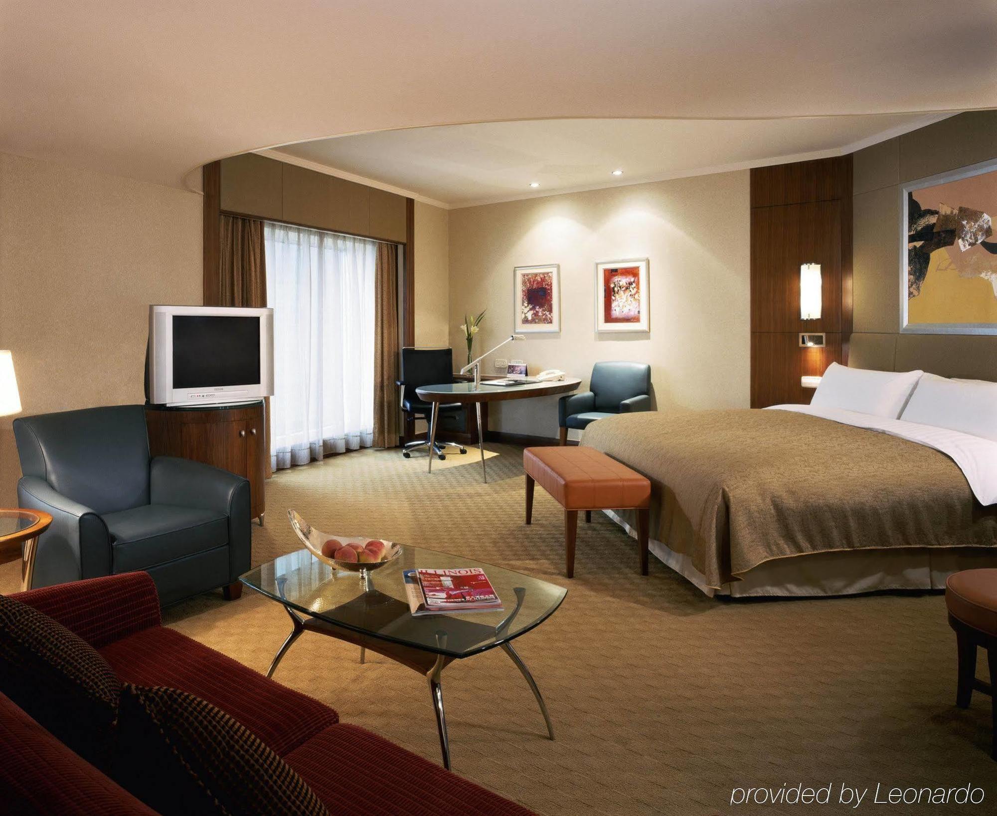 China World Hotel, 5*